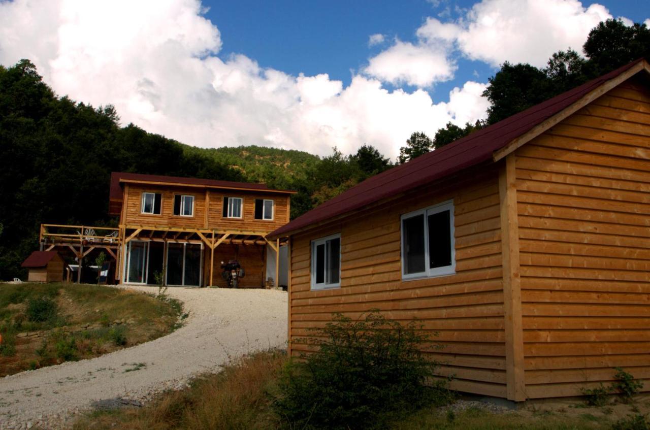 Hotel Ferma Grand Albanik Kelcyre Exterior foto
